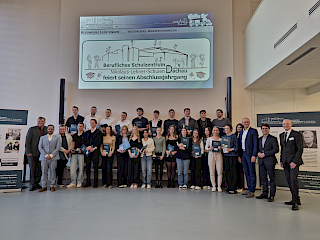 Die Berufsschule Dachau verabschiedet 165 Absolventen